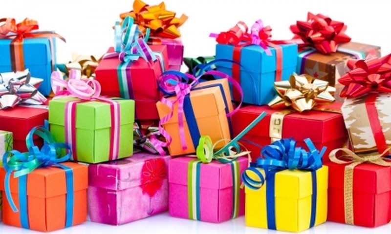 Что подарить ребенку на Новый год? Советы по выбору подарка