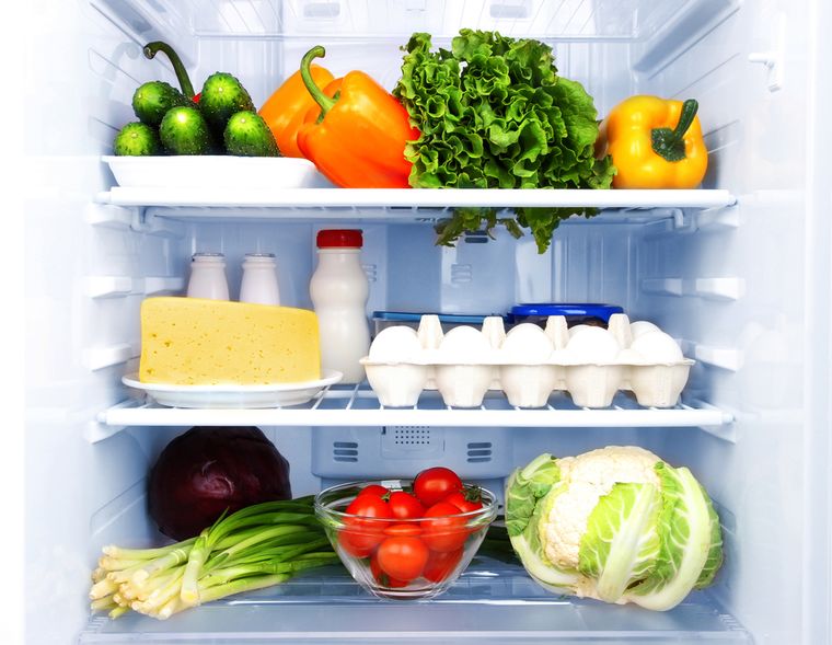 полезная еда в холодильнике