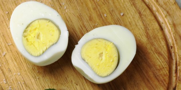 здоровый завтрак: яйца вкрутую